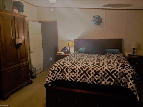 6908 Wright Rd, Thomasville, NC 27360 photo 10