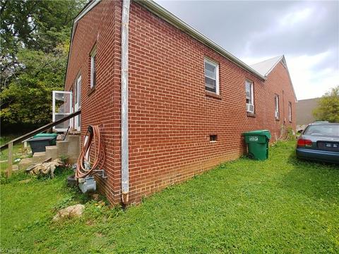 313 Monroe Pl, High Point, NC 27262 photo 8