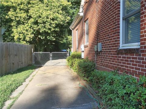 812 Circle Dr, High Point, NC 27262 photo 17