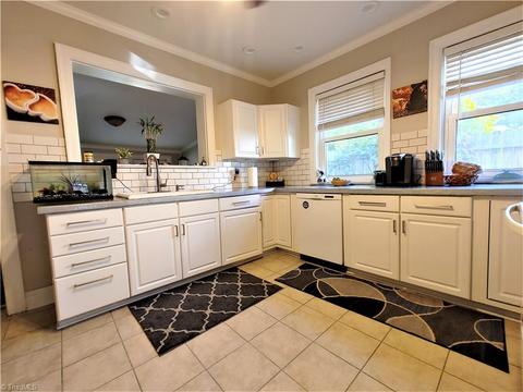 812 Circle Dr, High Point, NC 27262 photo 10