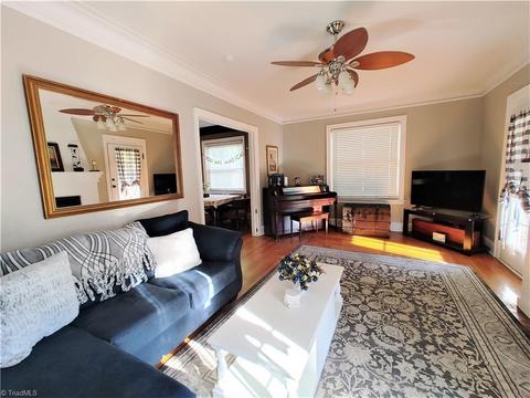 812 Circle Dr, High Point, NC 27262 photo 4