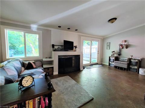 812 Circle Dr, High Point, NC 27262 photo 11