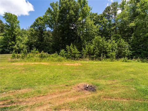 2414 Featherstone Ct, Trinity, NC 27370 photo 32