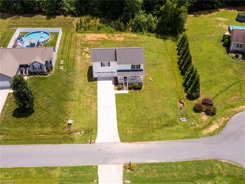 2414 Featherstone Ct, Trinity, NC 27370 photo 34
