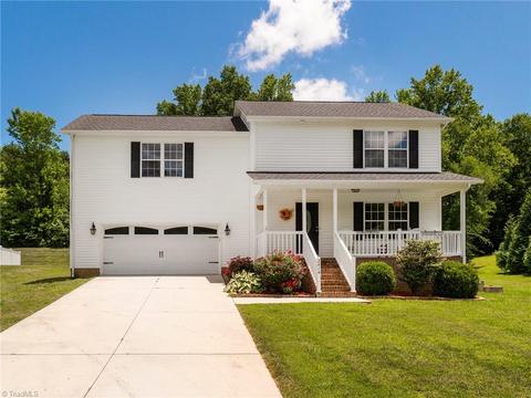 2414 Featherstone Ct, Trinity, NC 27370 photo 1