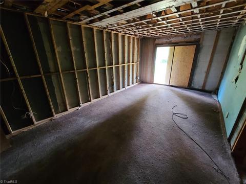 378 Dodge Loop, Madison, NC 27025 photo 2