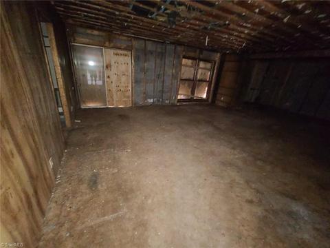 378 Dodge Loop, Madison, NC 27025 photo 8