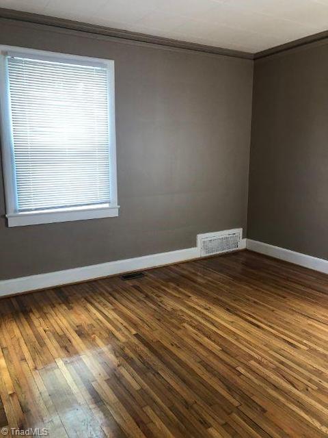 172 Harris Ave, Elkin, NC 28621 photo 7
