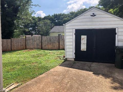 172 Harris Ave, Elkin, NC 28621 photo 4