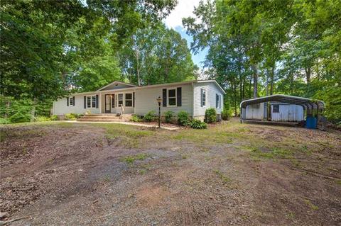 6113 Asheton Dr, Trinity, NC 27370 photo 3