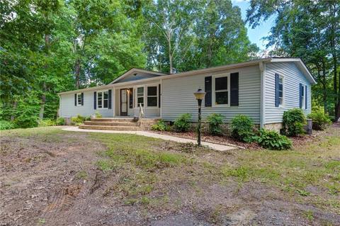 6113 Asheton Dr, Trinity, NC 27370 photo 4