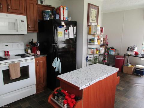 281 Calloway Rd, King, NC 27021 photo 9