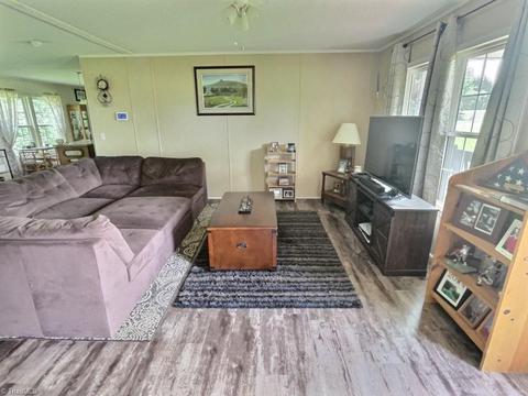 5036 Mcdaniel Rd, Pilot Mountain, NC 27041 photo 11