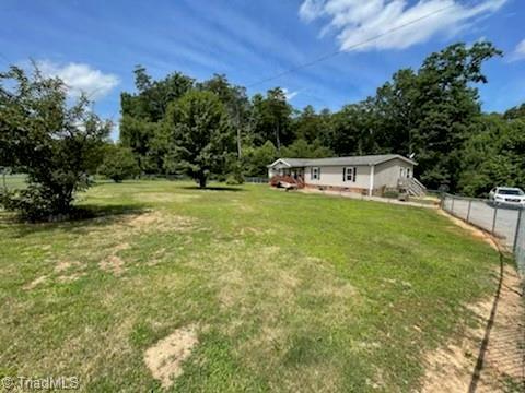 5036 Mcdaniel Rd, Pilot Mountain, NC 27041 photo 3