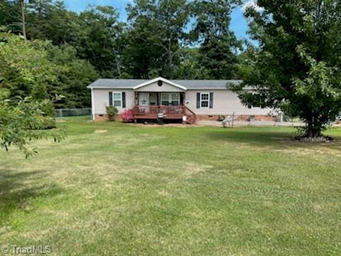 5036 Mcdaniel Rd, Pilot Mountain, NC 27041 photo 7
