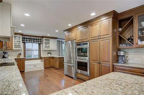 6767 Castleton Dr, Clemmons, NC 27012 photo 10