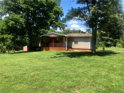 2621 Old Mountain Rd, Trinity, NC 27370 photo 1