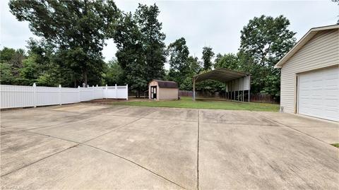 5251 Tom Hill Rd, Trinity, NC 27370 photo 8