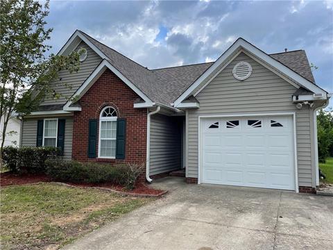 3871 Range Crest Ct, High Point, NC 27265 photo 1