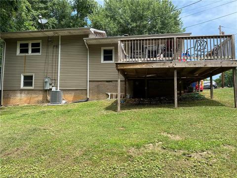 128 Brookside Dr, Eden, NC 27288 photo 5