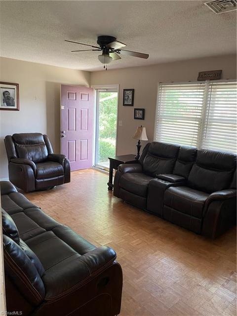 128 Brookside Dr, Eden, NC 27288 photo 4