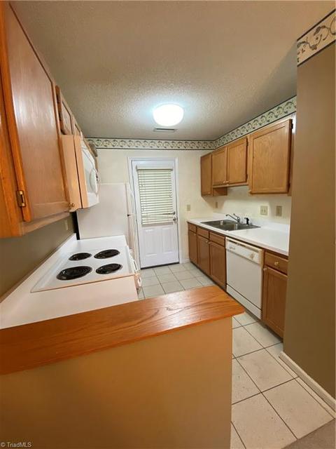 1114 English Ct, Trinity, NC 27370 photo 5