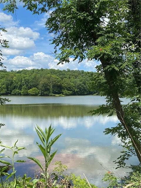 1340 Forge Mill Rd, King, NC 27021 photo 2