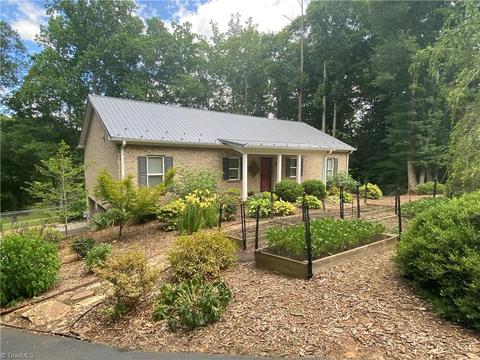 1340 Forge Mill Rd, King, NC 27021 photo 16