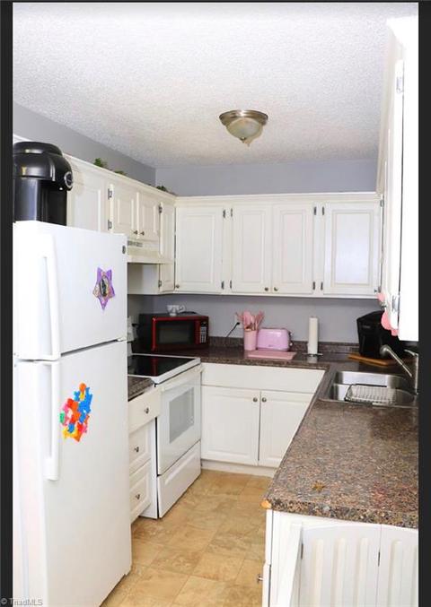 1907 Wickham Ave, High Point, NC 27265 photo 7