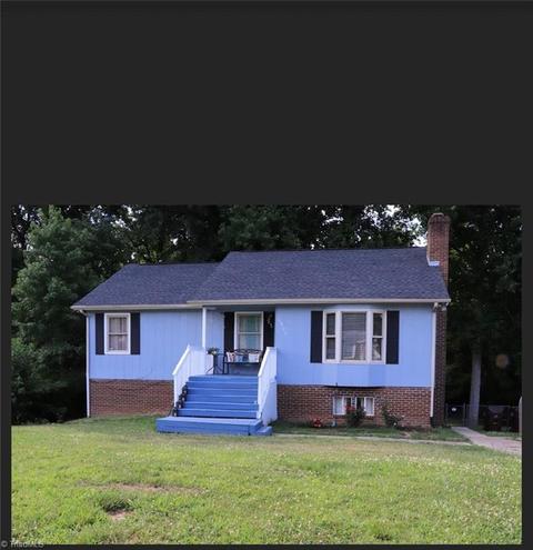 1907 Wickham Ave, High Point, NC 27265 photo 2