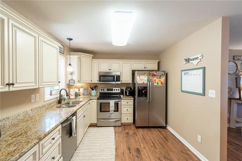 4719 Beau Ct, Trinity, NC 27370 photo 8