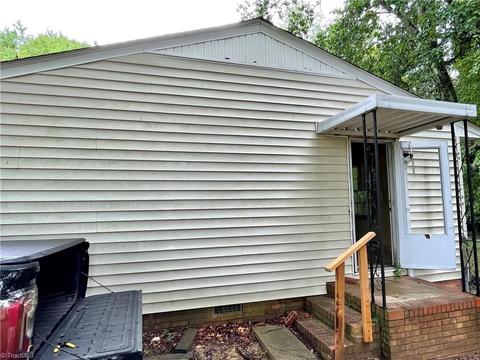 1708 Cedrow Dr, High Point, NC 27260 photo 13