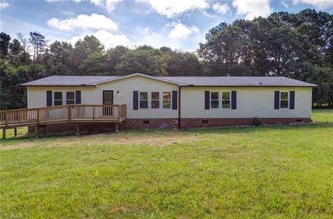 1556 Langley Loop Rd, Staley, NC 27355 photo 1