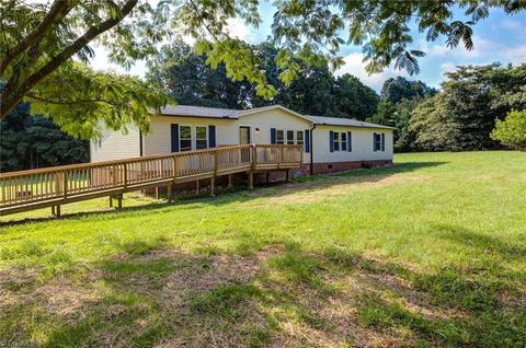 1556 Langley Loop Rd, Staley, NC 27355 photo 3
