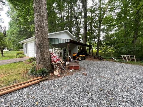 194 Circle Dr, Dobson, NC 27017 photo 39