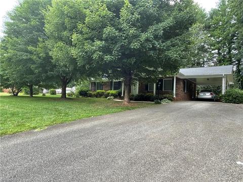 194 Circle Dr, Dobson, NC 27017 photo 44