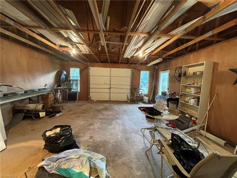 194 Circle Dr, Dobson, NC 27017 photo 41