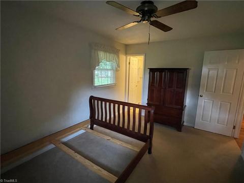 194 Circle Dr, Dobson, NC 27017 photo 17