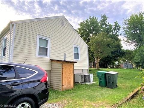 205 Jay Pl, High Point, NC 27263 photo 14