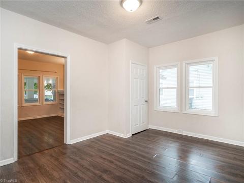 1009 Forrest St, High Point, NC 27262 photo 10