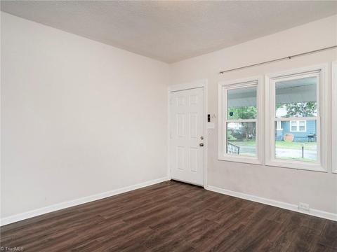 1009 Forrest St, High Point, NC 27262 photo 8