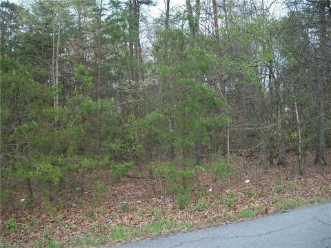 00000 Sunset Dr, Eden, NC 27288