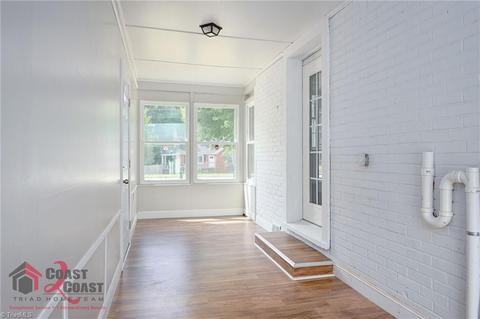 403 Oakview Rd, High Point, NC 27265 photo 4