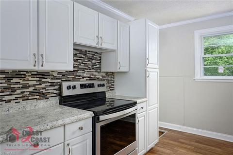 403 Oakview Rd, High Point, NC 27265 photo 8