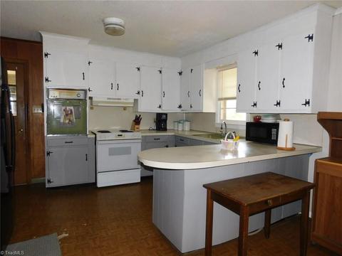 6624 Cedarberry Rd, Trinity, NC 27370 photo 5