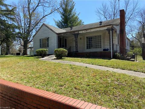 1410 E Green Dr, High Point, NC 27260 photo 1