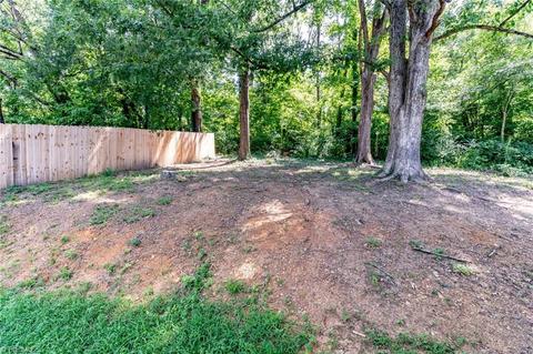 643 Wesley Dr, High Point, NC 27260 photo 12