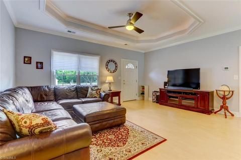 2468 Willard Rd, High Point, NC 27265 photo 9