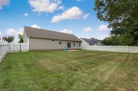 2468 Willard Rd, High Point, NC 27265 photo 23