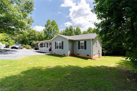 4723 Beau Ct, Trinity, NC 27370 photo 4
